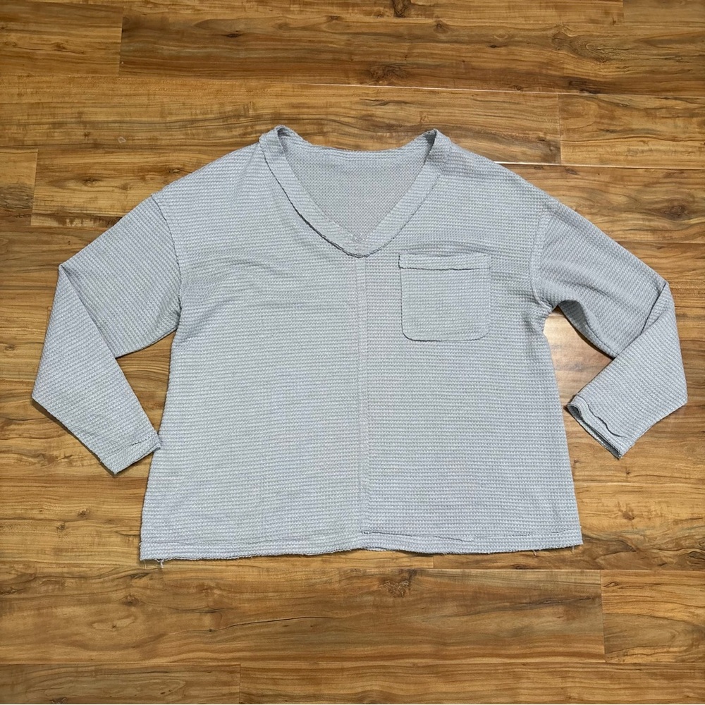 Women’s XL Light Gray and Long Sleeve‎ V-Neck Box Waffle Knit Top Cozy Pocket